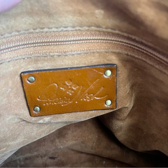 Patricia Nash Avellino Elegant Tan Leather Crossbody Bag - Picture 11 of 13